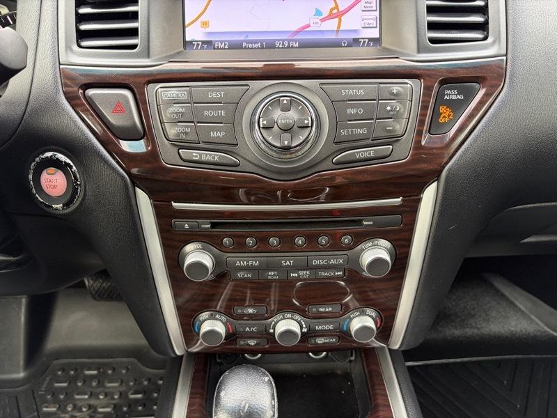 Nissan Pathfinder Hybrid Platinum 2WD 2014