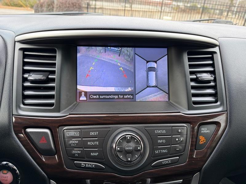 Nissan Pathfinder Hybrid Platinum 2WD 2014