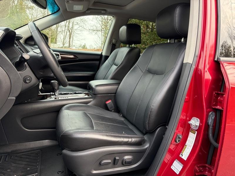 Nissan Pathfinder Hybrid Platinum 2WD 2014