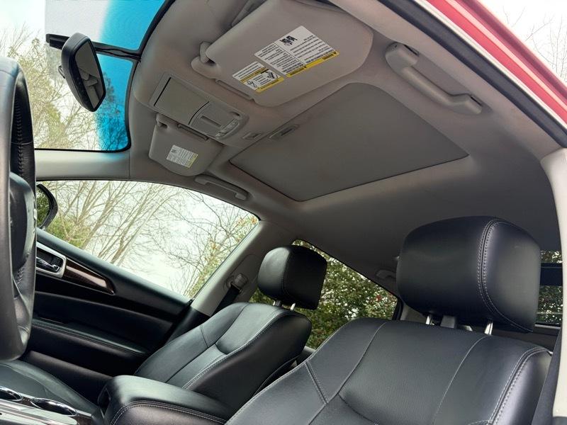 Nissan Pathfinder Hybrid Platinum 2WD 2014