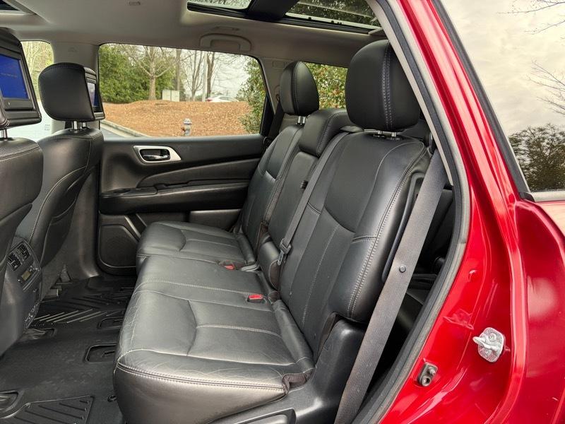 Nissan Pathfinder Hybrid Platinum 2WD 2014