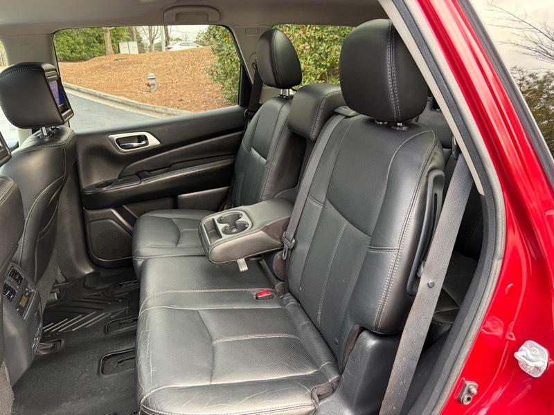 Nissan Pathfinder Hybrid Platinum 2WD 2014