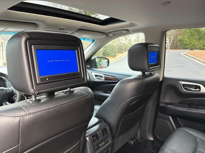 Nissan Pathfinder Hybrid Platinum 2WD 2014