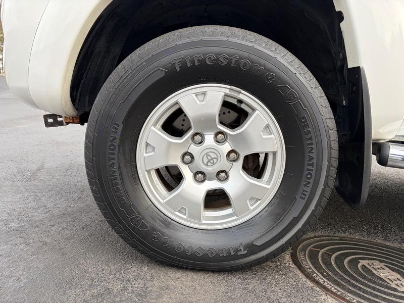 Toyota Tacoma PreRunner Double Cab Long Bed V6 2WD 2005