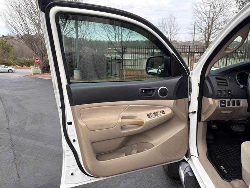 Toyota Tacoma PreRunner Double Cab Long Bed V6 2WD 2005
