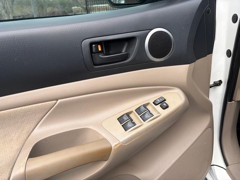 Toyota Tacoma PreRunner Double Cab Long Bed V6 2WD 2005