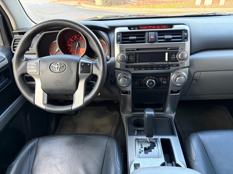 Toyota 4Runner SR5 2WD V6 2010