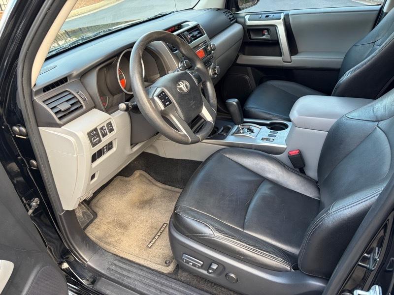 Toyota 4Runner SR5 2WD V6 2010