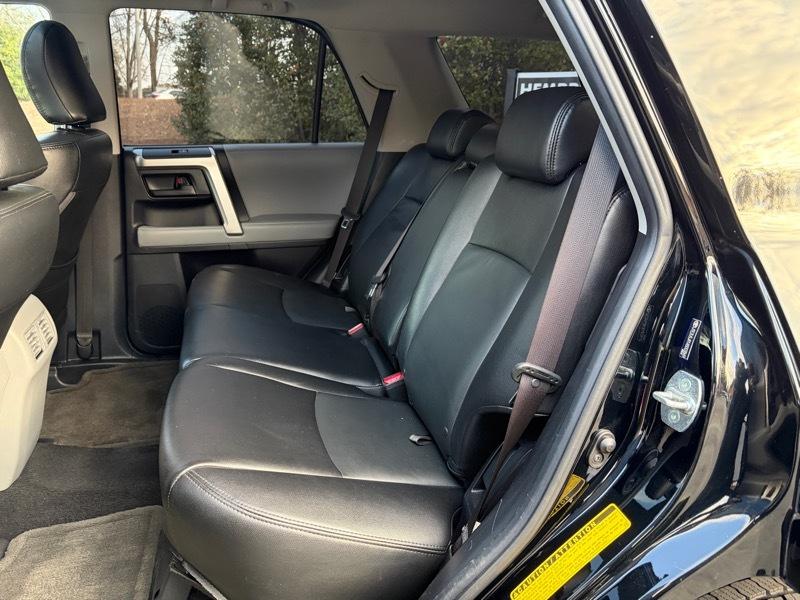 Toyota 4Runner SR5 2WD V6 2010