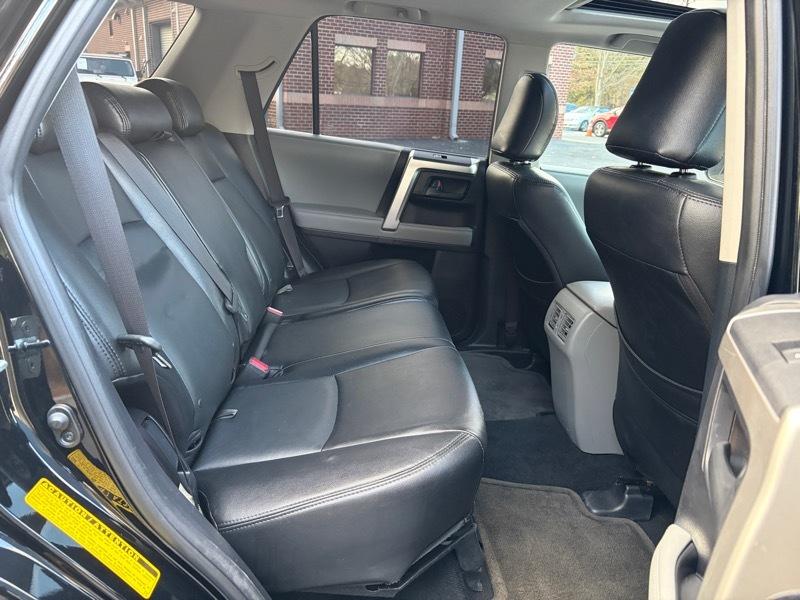 Toyota 4Runner SR5 2WD V6 2010