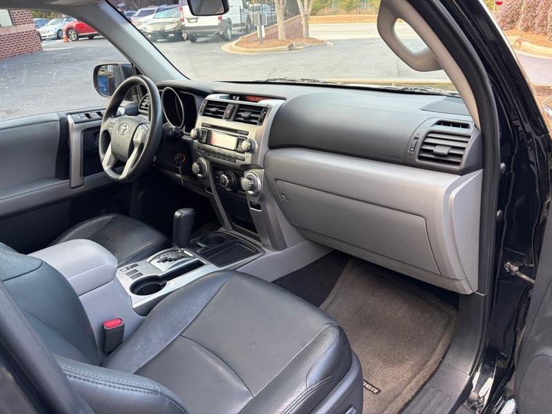 Toyota 4Runner SR5 2WD V6 2010