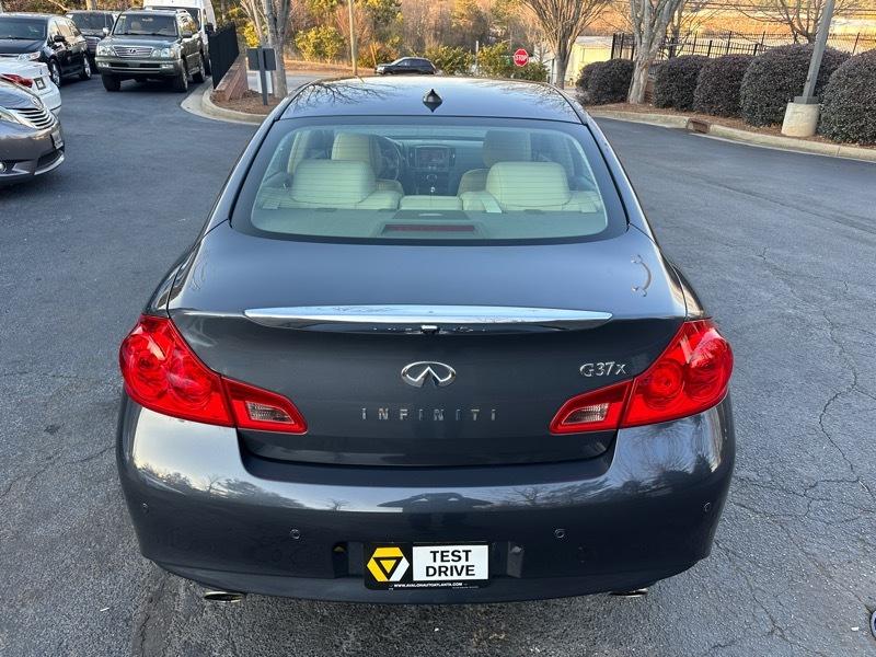 Infiniti G Sedan 37x AWD 2012