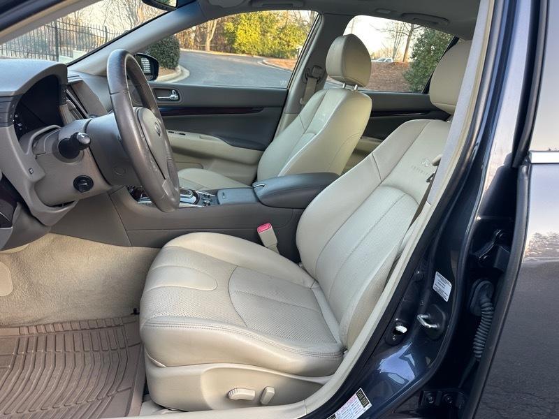 Infiniti G Sedan 37x AWD 2012