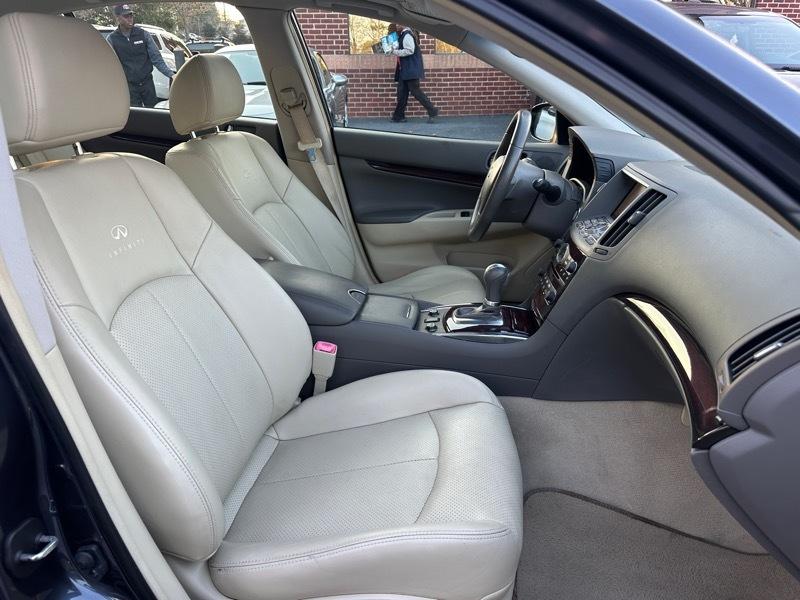 Infiniti G Sedan 37x AWD 2012