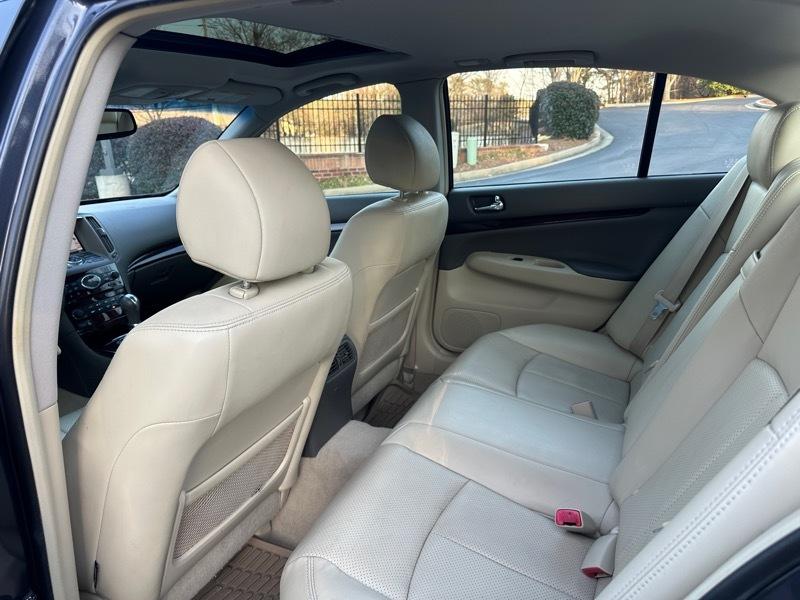 Infiniti G Sedan 37x AWD 2012