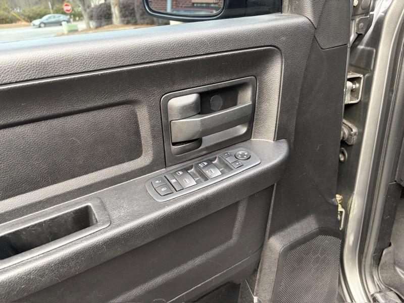 RAM 1500 Tradesman Quad Cab 2WD 2013