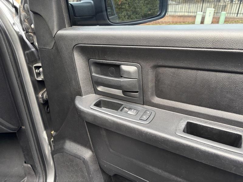 RAM 1500 Tradesman Quad Cab 2WD 2013