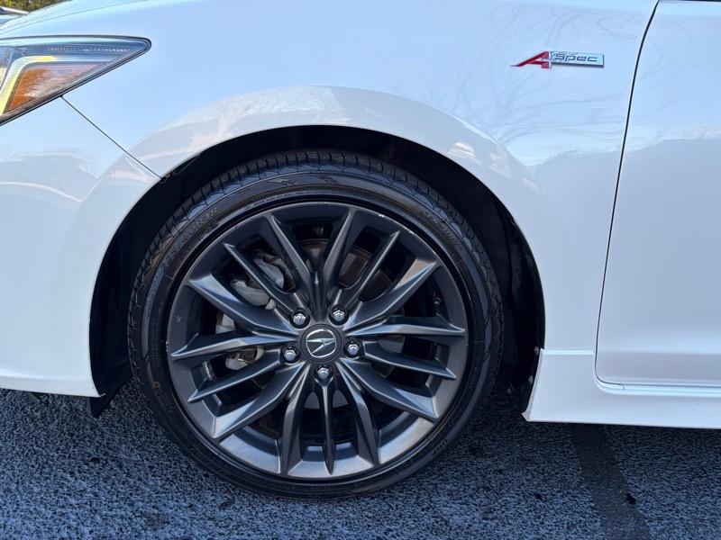 Acura ILX 8-Spd AT w/ Premium & A-SPEC Packages 2019