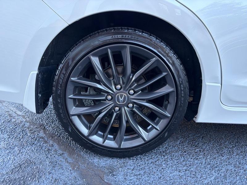 Acura ILX 8-Spd AT w/ Premium & A-SPEC Packages 2019