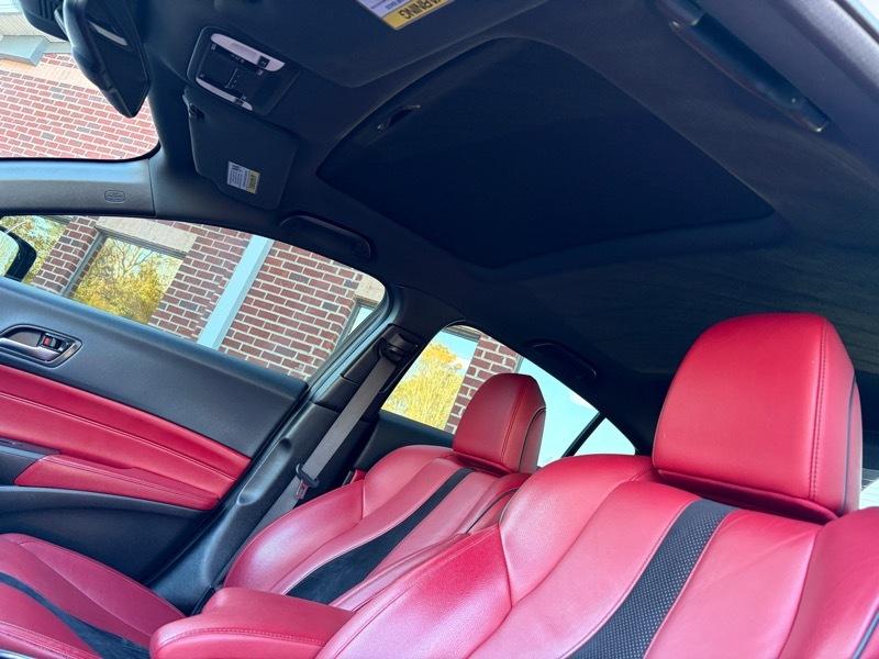 Acura ILX 8-Spd AT w/ Premium & A-SPEC Packages 2019