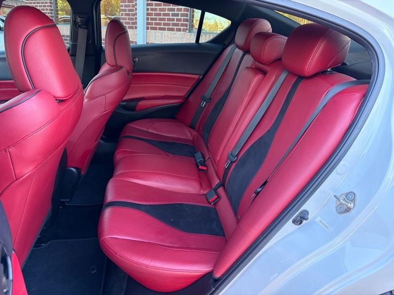 Acura ILX 8-Spd AT w/ Premium & A-SPEC Packages 2019