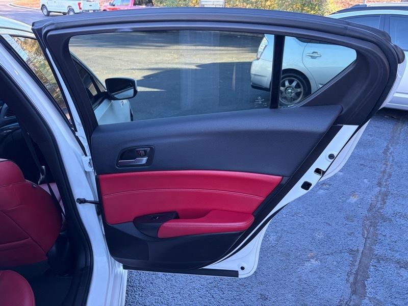 Acura ILX 8-Spd AT w/ Premium & A-SPEC Packages 2019