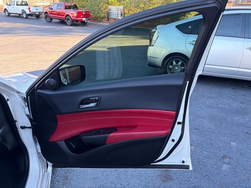 Acura ILX 8-Spd AT w/ Premium & A-SPEC Packages 2019