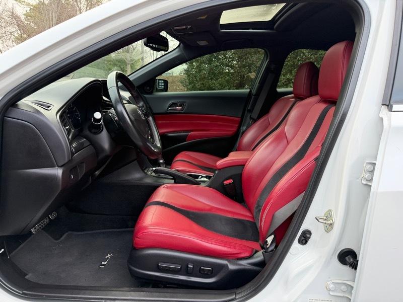 Acura ILX 8-Spd AT w/ Premium & A-SPEC Packages 2019