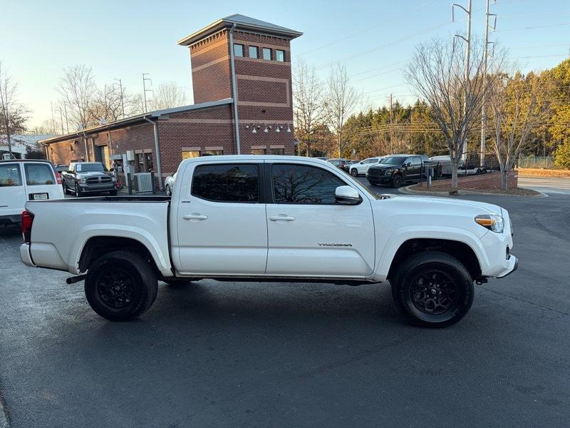 Toyota Tacoma SR5 Double Cab Long Bed V6 6AT 2WD 2022