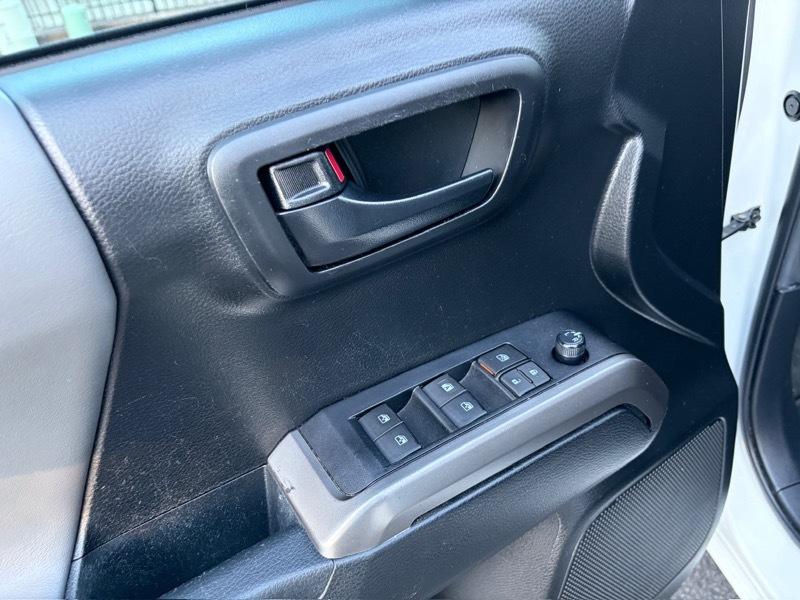 Toyota Tacoma SR5 Double Cab Long Bed V6 6AT 2WD 2022