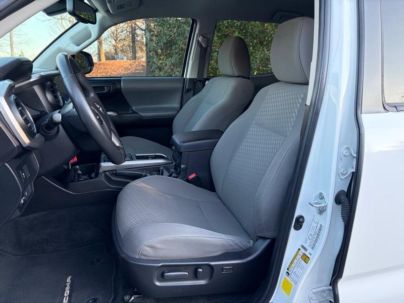 Toyota Tacoma SR5 Double Cab Long Bed V6 6AT 2WD 2022