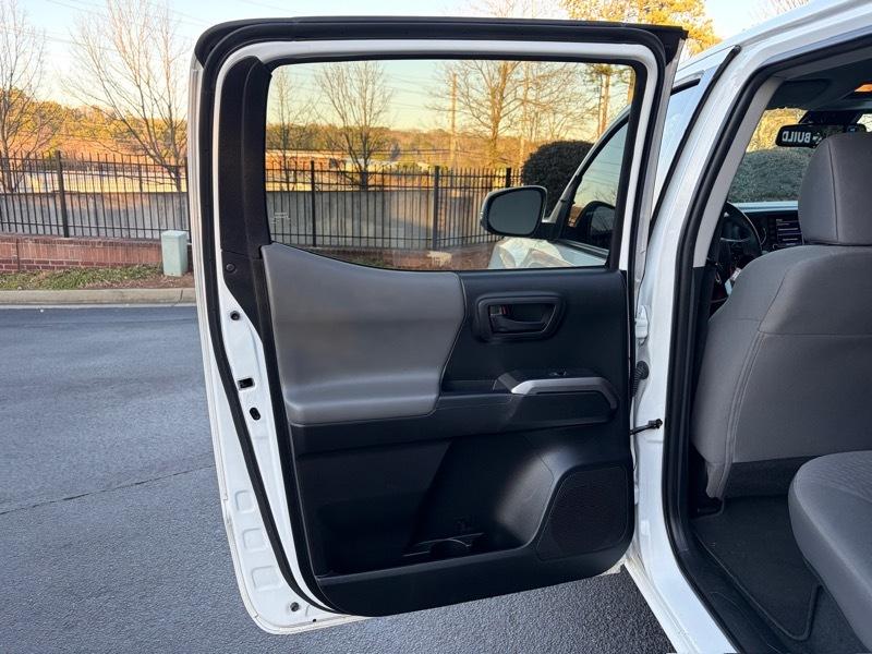 Toyota Tacoma SR5 Double Cab Long Bed V6 6AT 2WD 2022