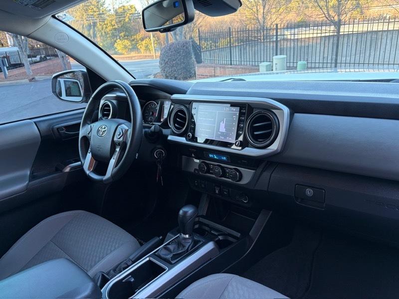 Toyota Tacoma SR5 Double Cab Long Bed V6 6AT 2WD 2022