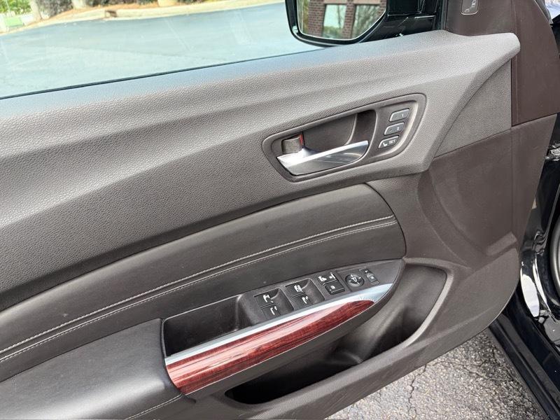 Acura TLX 9-Spd AT w/Technology Package 2015