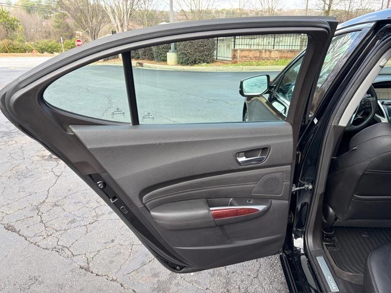 Acura TLX 9-Spd AT w/Technology Package 2015