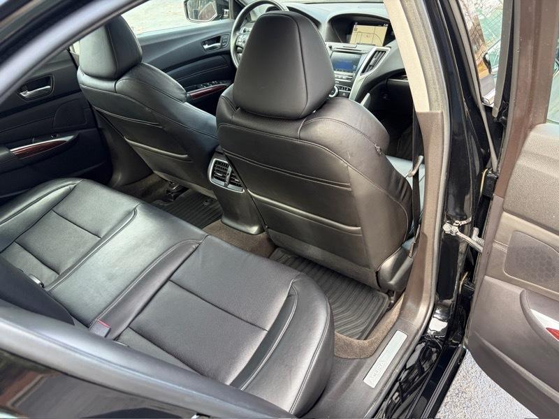 Acura TLX 9-Spd AT w/Technology Package 2015