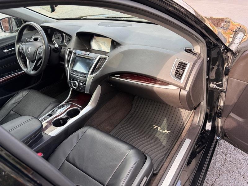 Acura TLX 9-Spd AT w/Technology Package 2015