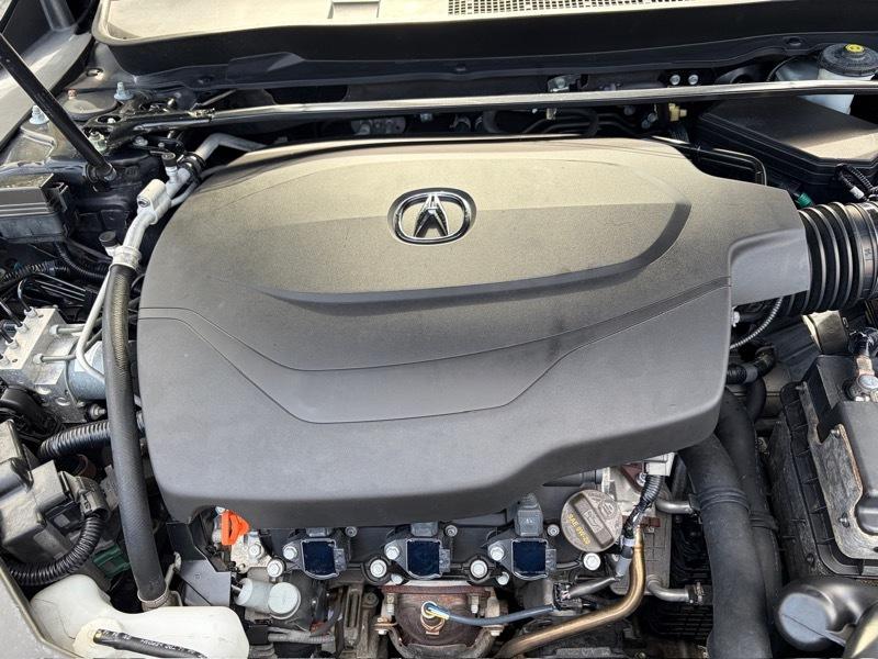 Acura TLX 9-Spd AT w/Technology Package 2015