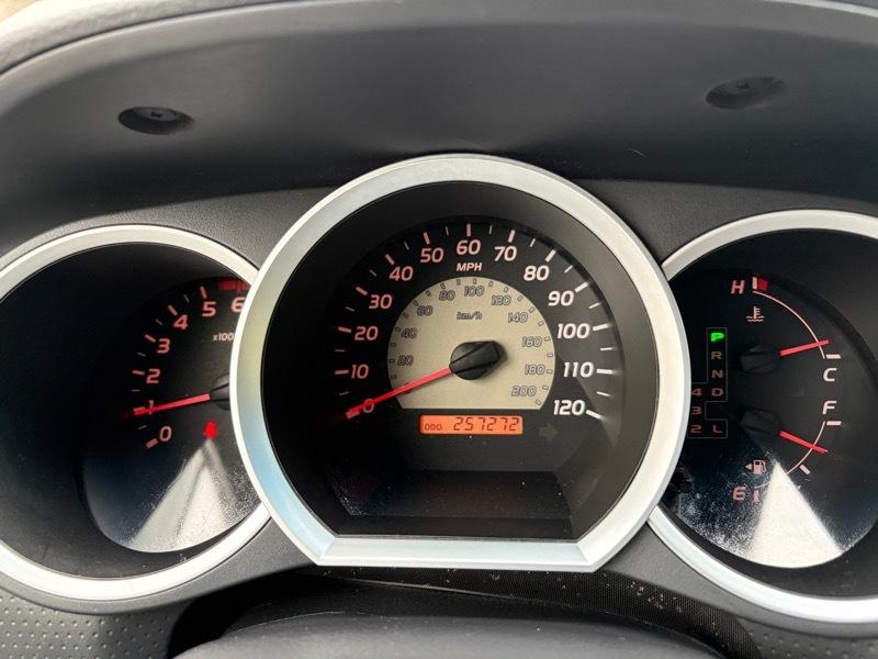 Toyota Tacoma PreRunner Double Cab Long Bed V6 2WD 2005