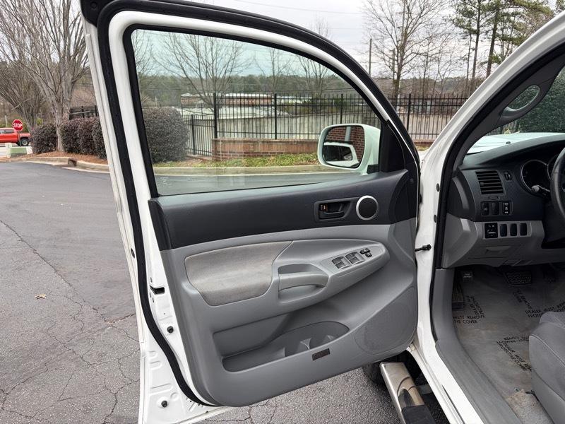 Toyota Tacoma PreRunner Double Cab Long Bed V6 2WD 2005