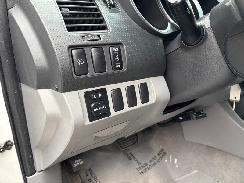 Toyota Tacoma PreRunner Double Cab Long Bed V6 2WD 2005