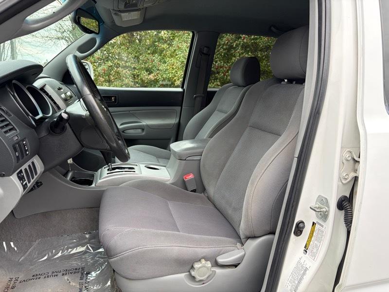 Toyota Tacoma PreRunner Double Cab Long Bed V6 2WD 2005