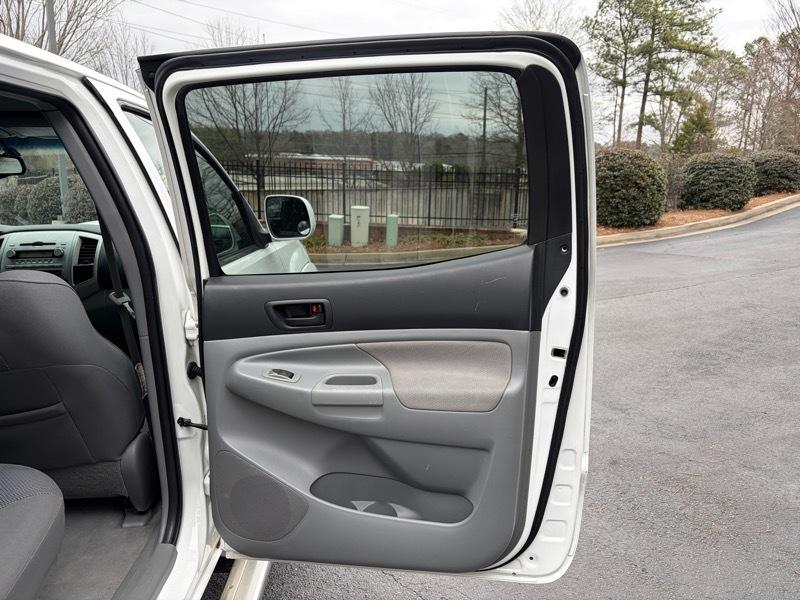 Toyota Tacoma PreRunner Double Cab Long Bed V6 2WD 2005