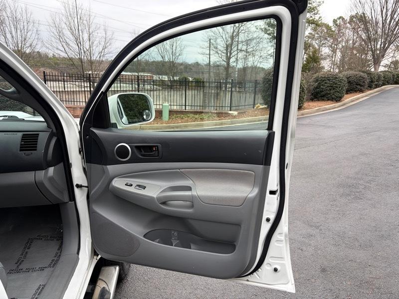 Toyota Tacoma PreRunner Double Cab Long Bed V6 2WD 2005