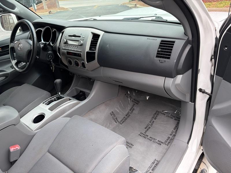 Toyota Tacoma PreRunner Double Cab Long Bed V6 2WD 2005