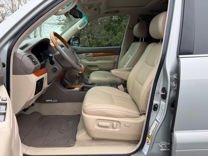 Lexus GX 470 Sport Utility 2004