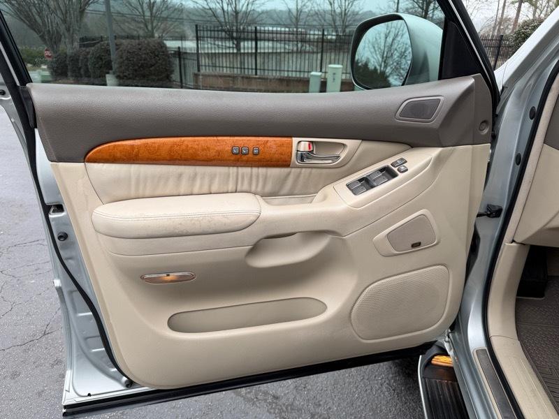 Lexus GX 470 Sport Utility 2004