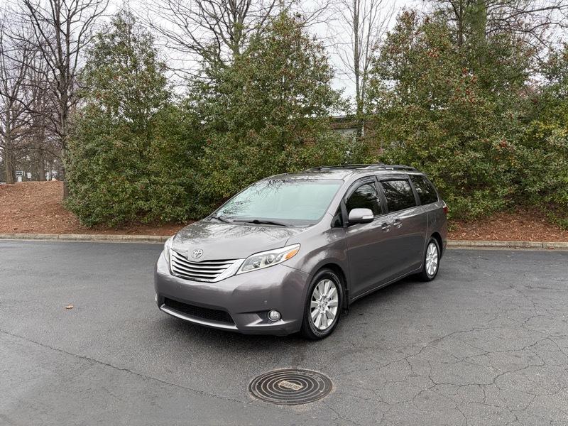 Toyota Sienna Limited Premium 7-Passenger 2017