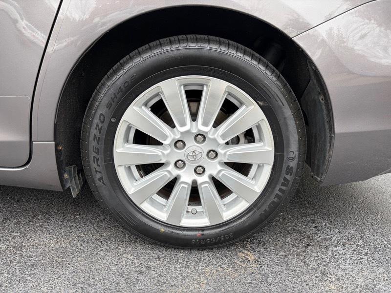 Toyota Sienna Limited Premium 7-Passenger 2017