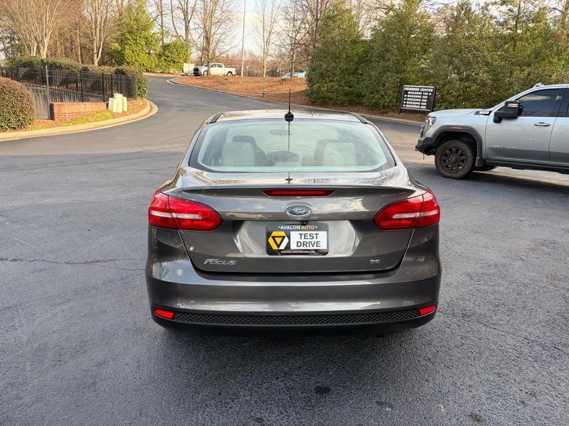 Ford Focus SE Sedan 2015